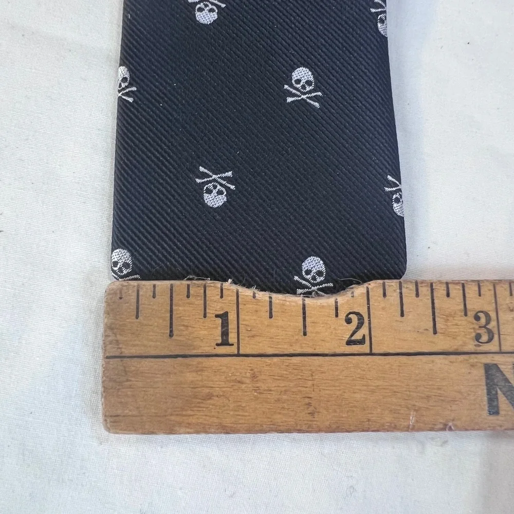 Mens Black Silk Skull and Crossbones Skinny Necktie Gothic Pirate Handmade Tie